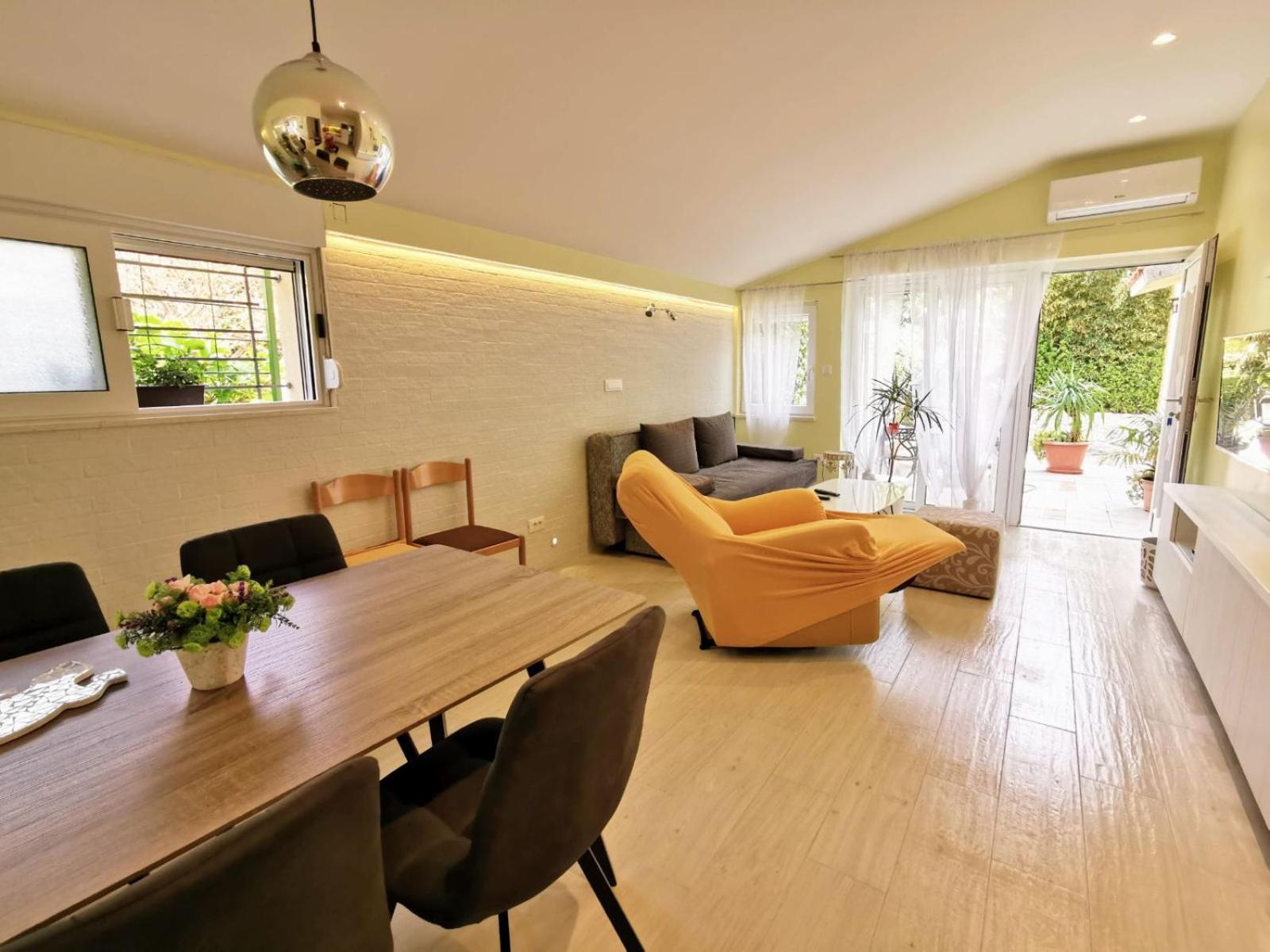 Apartments Ida & Miljenko Kaštela Pokoj fotografie