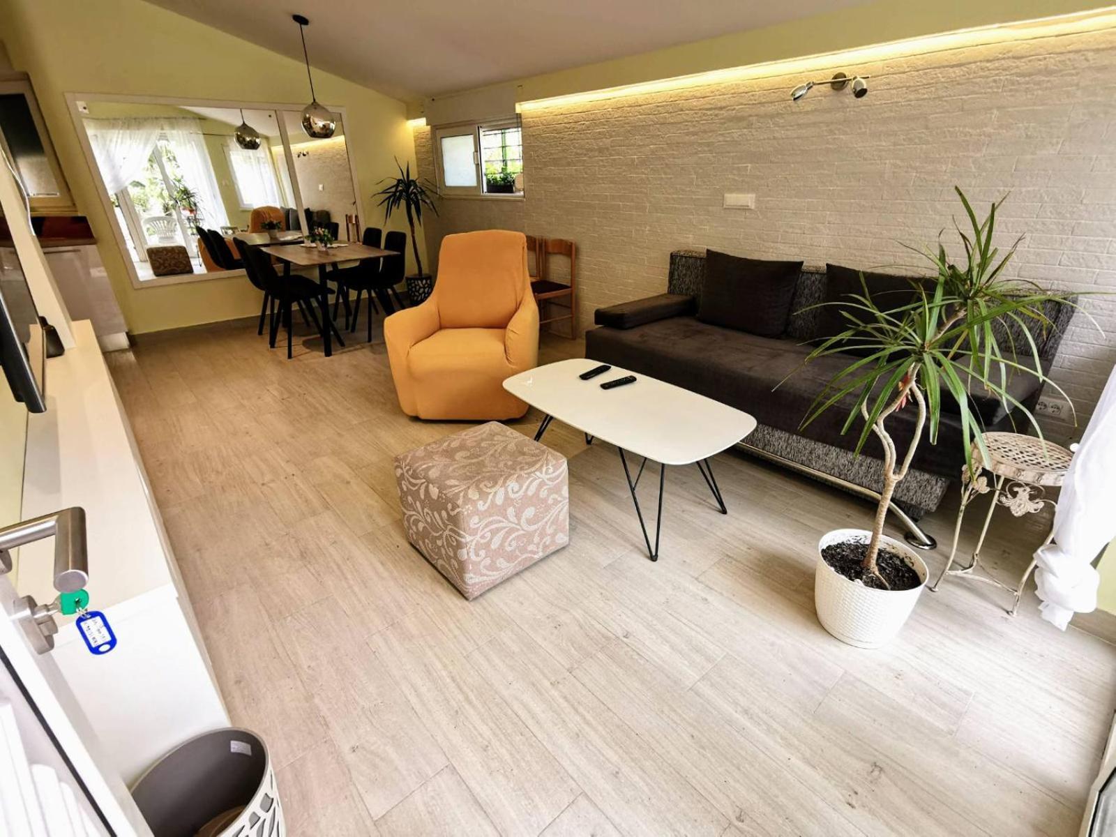 Apartments Ida & Miljenko Kaštela Pokoj fotografie