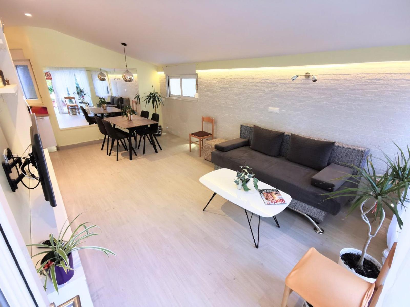 Apartments Ida & Miljenko Kaštela Pokoj fotografie