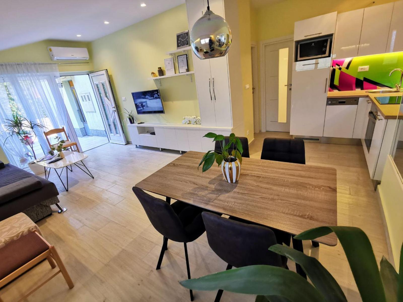 Apartments Ida & Miljenko Kaštela Pokoj fotografie
